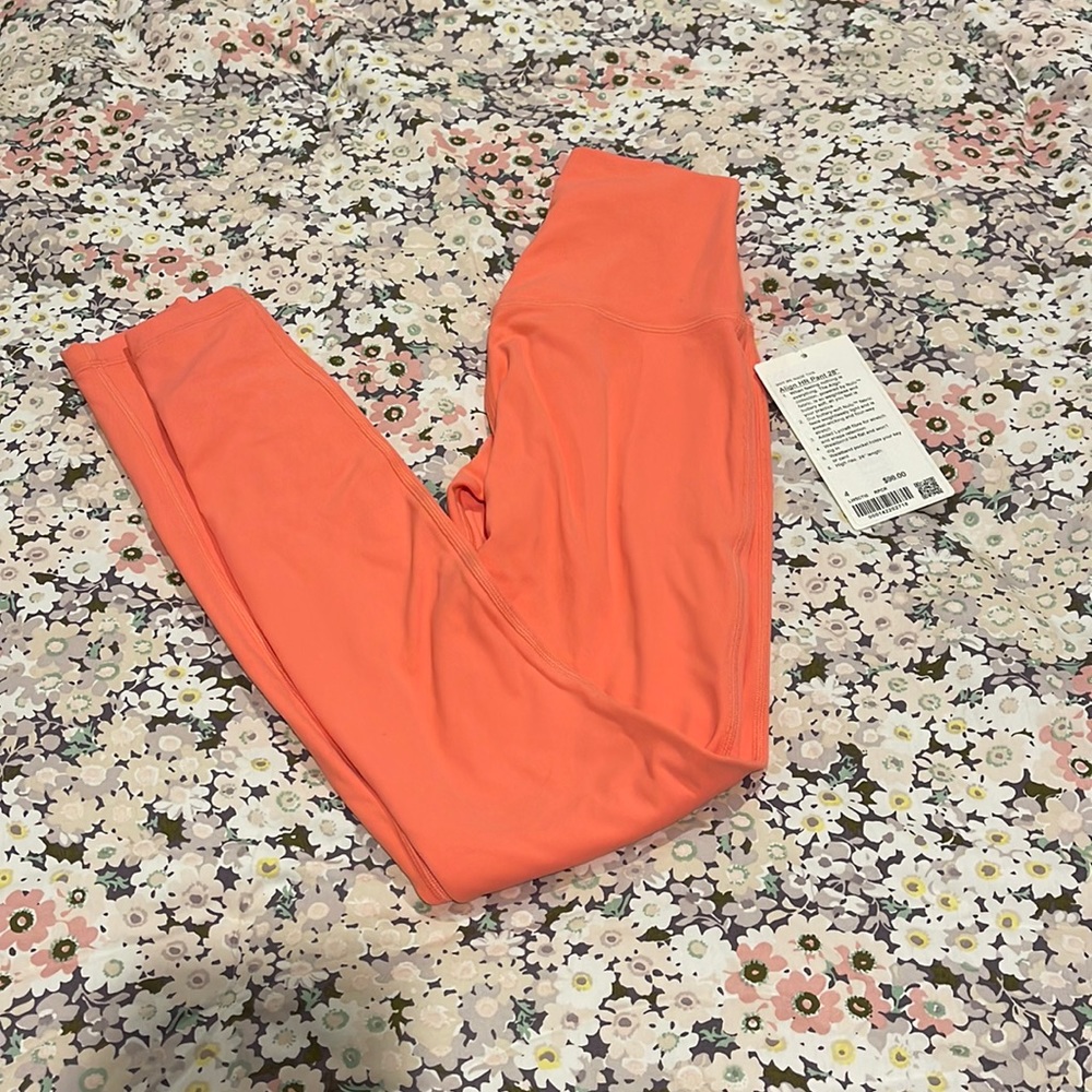 Brand New Lululemon Aligns 28”